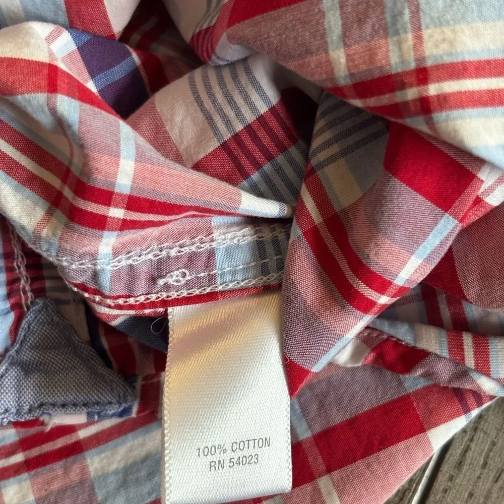 Banana Republic men’s used long sleeve button down shirt